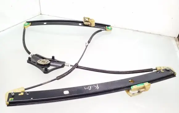 Front window lifting mechanism without motor