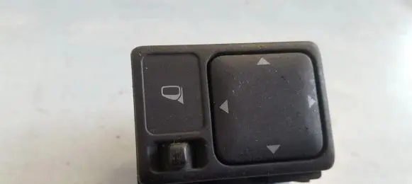 Nissan Tiida C11 Wing mirror switch