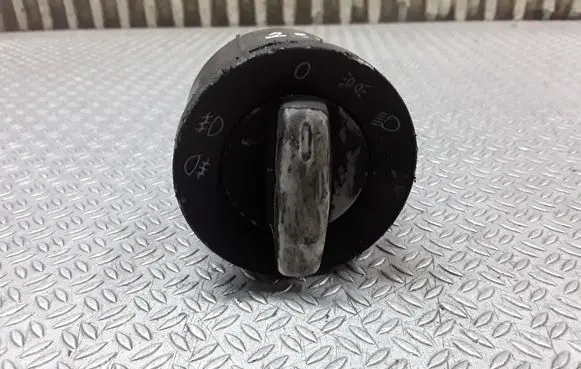 Volkswagen Touran I Light switch 1T0941431C