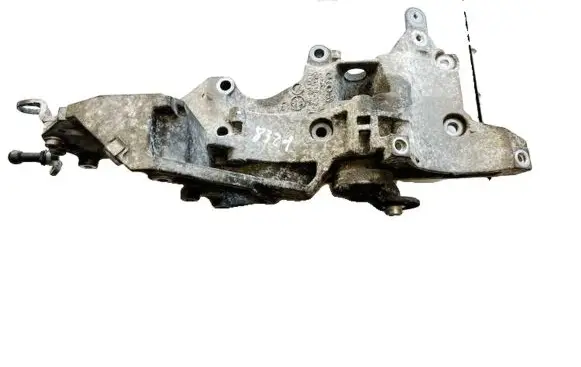 Audi A1 Engine mounting bracket 03l9031430