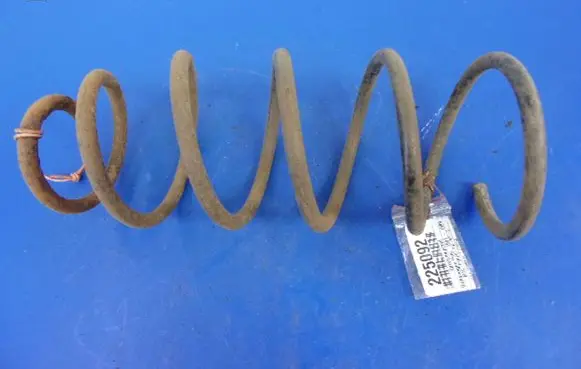 Volkswagen Polo III 6N 6N2 6NF Front coil spring