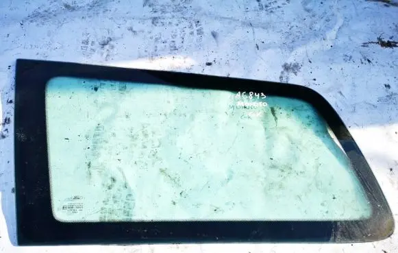 Rear side window