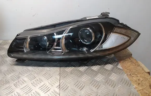 Jaguar XF X250 Headlight/headlamp CX2313W030DD VPCX2X13W030ED