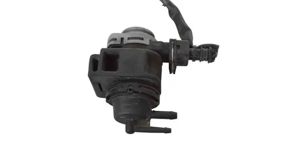 BMW 5 F10 F11 Turbo solenoid valve 8200575400