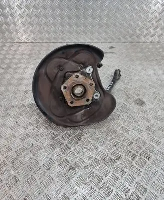 Audi Q7 4M Rear wheel hub