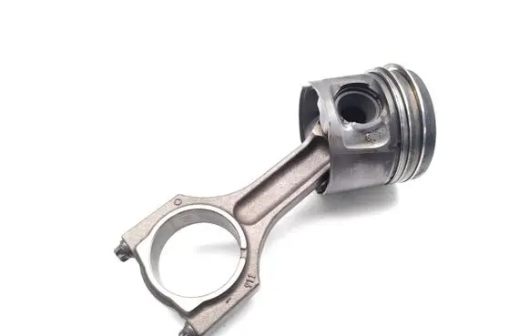BMW 1 E82 E88 Piston with connecting rod N47D20B