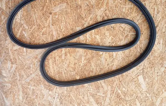 Hyundai i30 Loading door rubber seal (on body) 