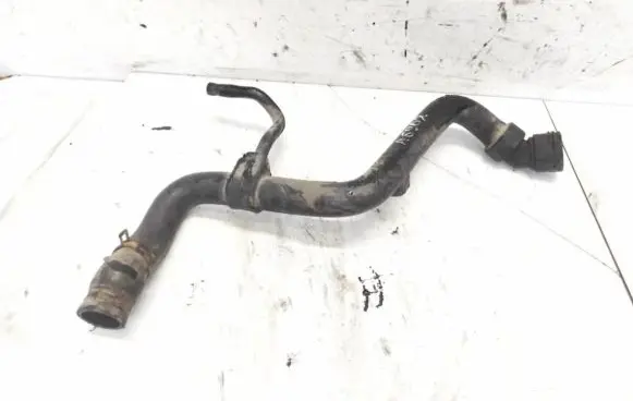 Audi A4 S4 B5 8D Engine coolant pipe/hose