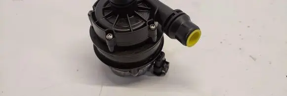 Mercedes-Benz GLC C253 Water pump A0005002686