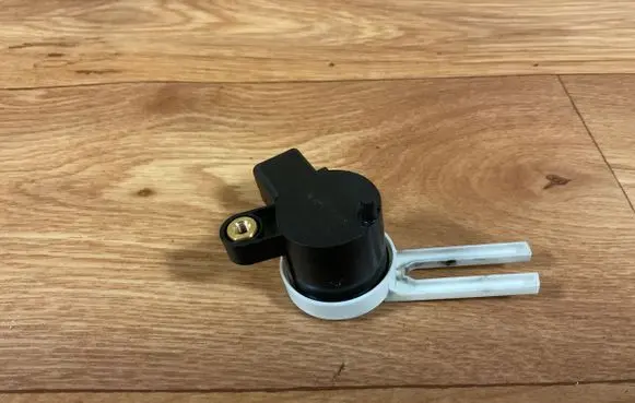 Opel Insignia A Brake pedal sensor switch 10366474 9N10C