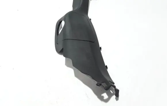 (D)pillar trim (top)