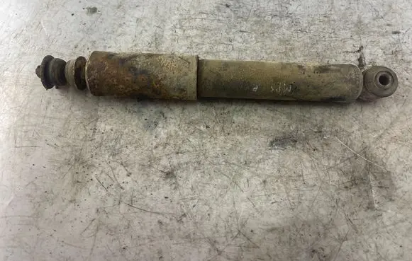 Mitsubishi Pajero Sport I Front shock absorber/damper
