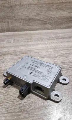 Mercedes-Benz E W212 Aerial antenna amplifier A2219050040