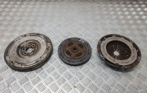 Volkswagen Golf V Clutch set kit R0301052710 036142033 036141026B