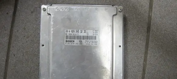 Mercedes-Benz ML W163 Engine control unit/module A0245453232