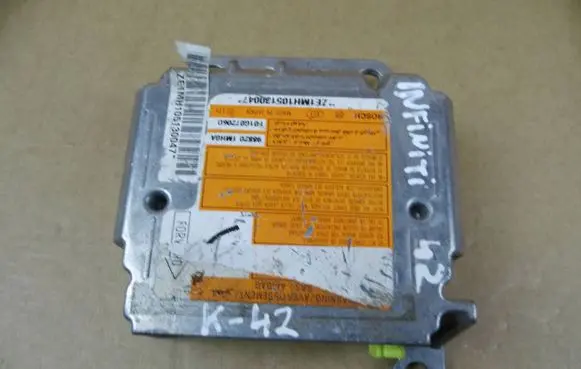 Infiniti M30 Airbag control unit/module 988201MH0A