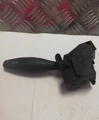 Ford Focus Indicator stalk 98AG13335AE