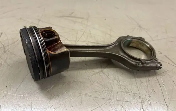 Audi A4 S4 B9 Piston with connecting rod 04E107065ED 74L67 04ER