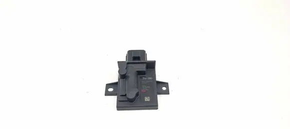 Jaguar XE Fuel pump relay FK729D370AC DCUGA 230415
