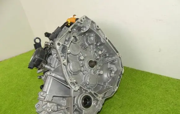 Renault Clio V Manual 5 speed gearbox 321010016R CMDB35 290A0-4PM0A