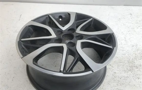 Toyota RAV 4 (XA40) R17 alloy rim PW4570R002MG PW4570R000