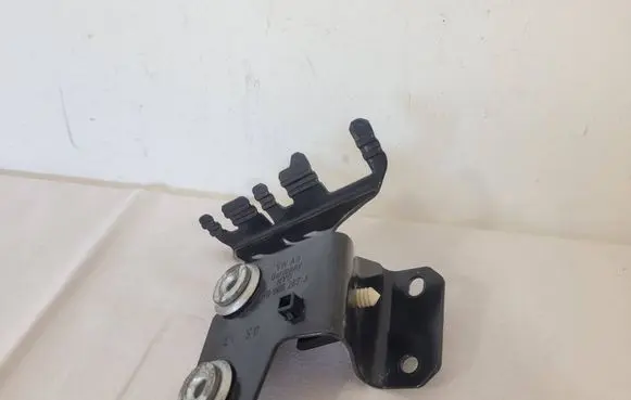 Volkswagen Golf VI EGR valve cooler bracket 1K0906287J