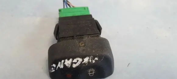 Renault Megane I Central locking switch button 841242B