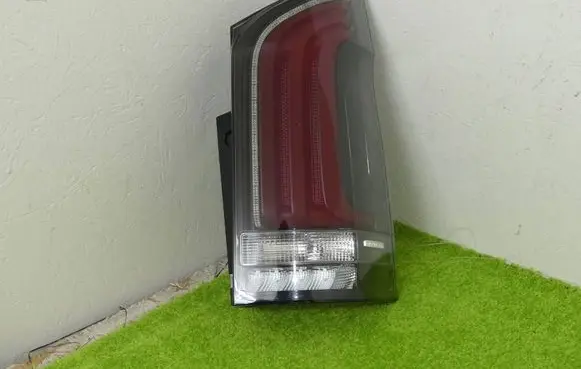 Mercedes-Benz V Class W447 Rear/tail lights 4478204302