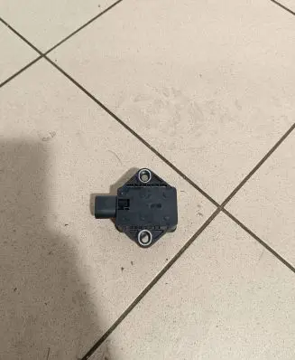 Audi A8 S8 D3 4E ESP acceleration yaw rate sensor 8E0907637A 0265005245 0023170