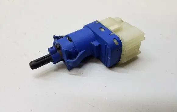 Jeep Cherokee Brake pedal sensor switch 50520116