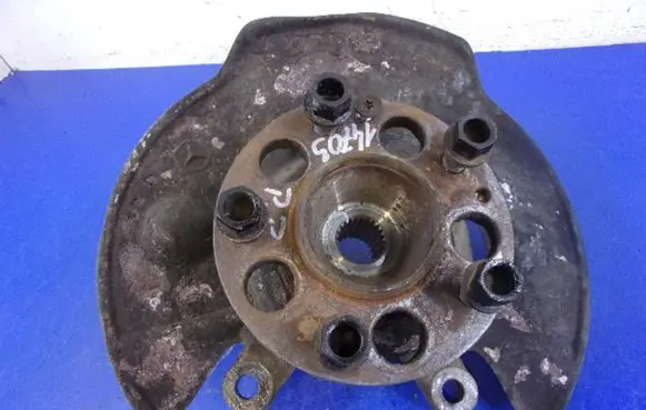 Mercedes-Benz Vaneo W414 Front wheel hub spindle knuckle