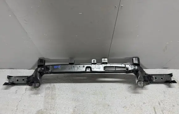 Top upper radiator support slam panel
