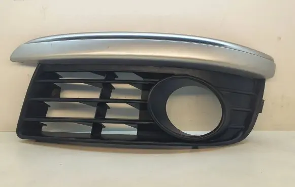 Volkswagen Jetta V Front fog light trim/grill 1K0853665K LA7W