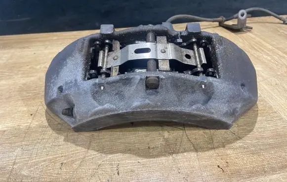 Land Rover Range Rover Sport L494 Front brake caliper CPLA2D206AB 010712 C65ZL