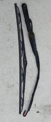 Iveco Daily 4th gen Windshield/front glass wiper blade 180005697B
