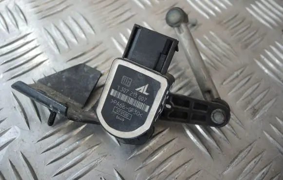 Alfa Romeo Stelvio Rear air suspension level height sensor 1307213007