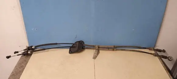 Honda FR-V Gear shift cable linkage 