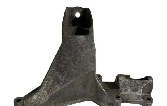 BMW 3 E46 Engine mounting bracket 6753225 22116753225