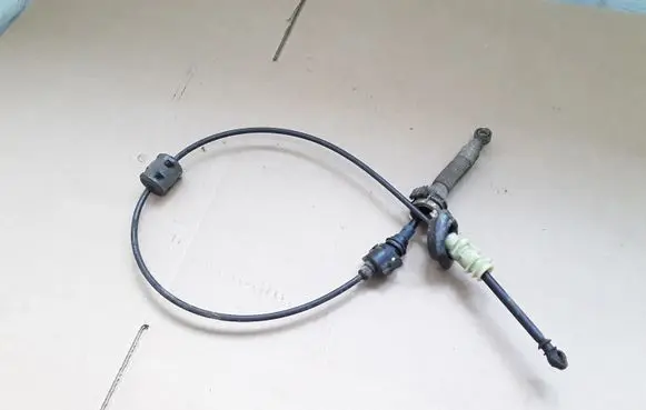 Jeep Grand Cherokee (WK) Gear shift cable linkage NOCODE