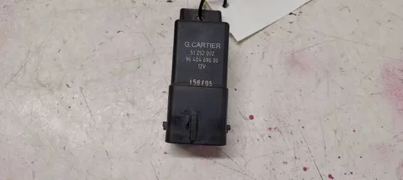 Citroen C5 Glow plug pre-heat relay 9640469680