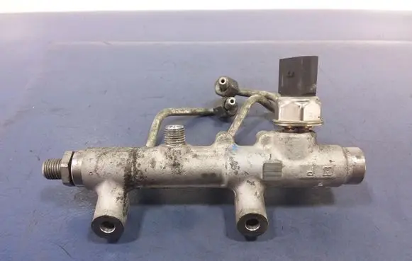 Audi A7 S7 4G Fuel main line pipe