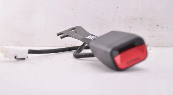 Hyundai ix35 Front seatbelt buckle 1K06885472