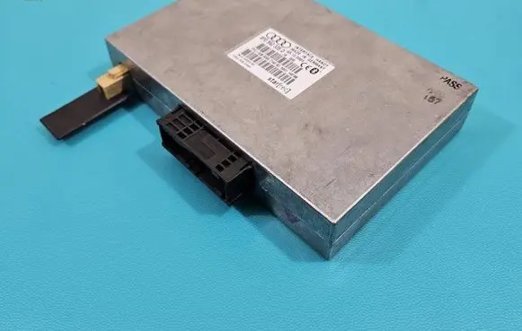 Audi A4 S4 B7 8E 8H Central body control module 8P0862335D IMPRK1462205