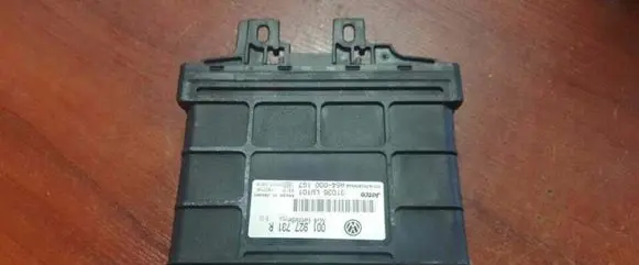 Volkswagen Polo III 6N 6N2 6NF Gearbox control unit/module 001927731R