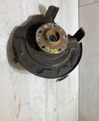 Skoda Octavia Mk3 (5E) Front wheel hub 5q0255