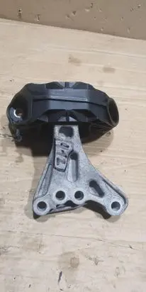 Peugeot 407 Engine mount vacuum valve 
