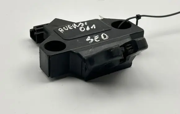 Toyota Avensis T270 Tailgate/trunk/boot lock/catch/latch