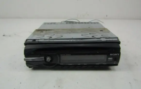 Volkswagen Golf IV HiFi Audio sound control unit 