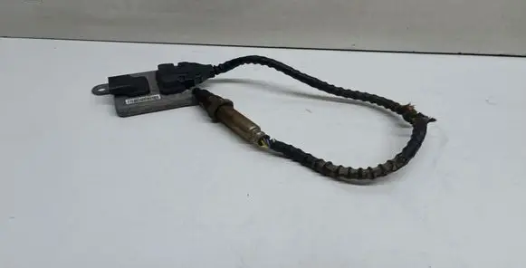 BMW 1 E81 E87 Lambda probe sensor 7587127
