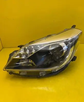Toyota Yaris Headlight/headlamp